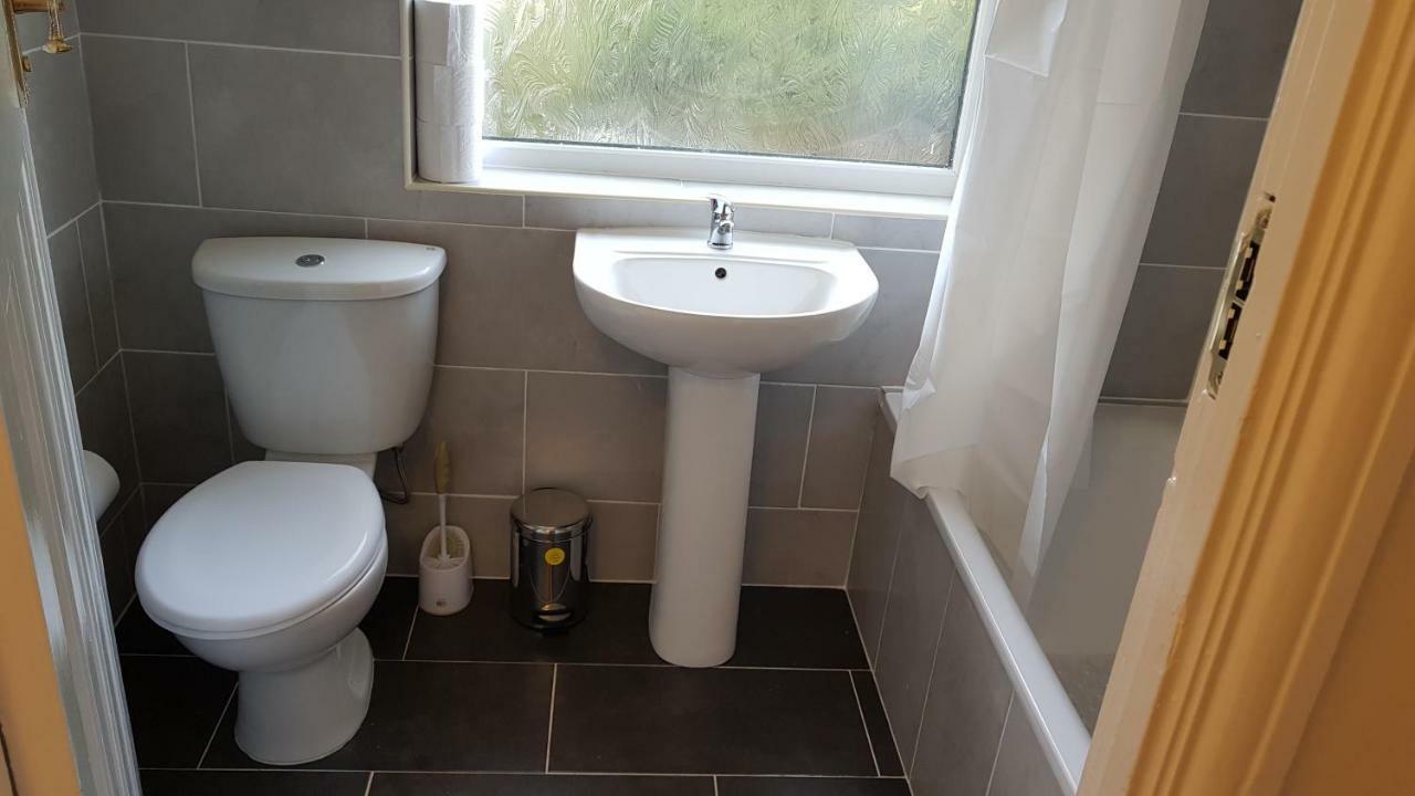 Elegant And Spacious 2 Bedroom Barnet Exterior foto