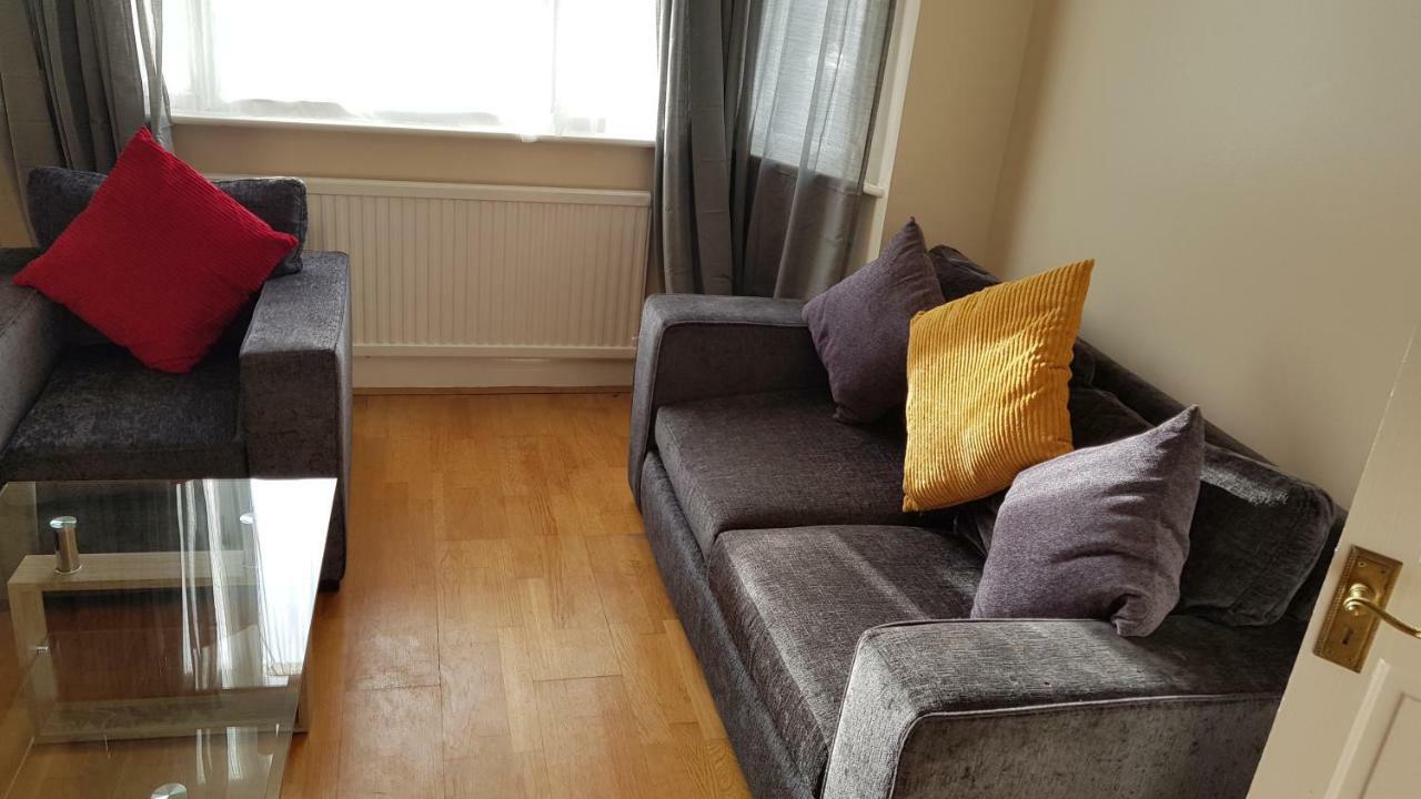 Elegant And Spacious 2 Bedroom Barnet Exterior foto